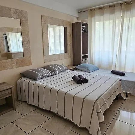 Le Saint Ho Apartment